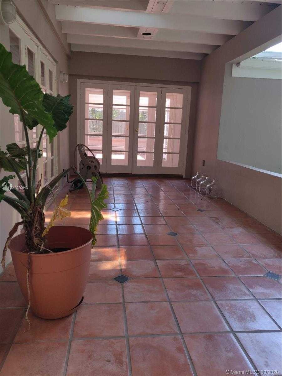 Small Image of 4161 VENTURA AVE #4161, Coconut Grove Number 6