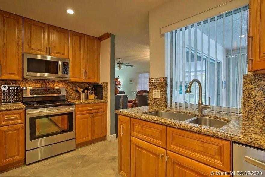 Small Image of 4361 NORTH WEST 4TH ST, Coconut Creek Number 3