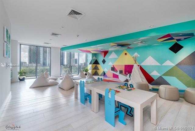 Small Image of 121 NORTH EAST 34TH ST #2815, Miami Number 11