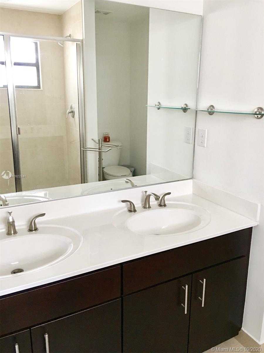 Small Image of 311 NORTH EAST 194TH LN #311, Miami Number 8