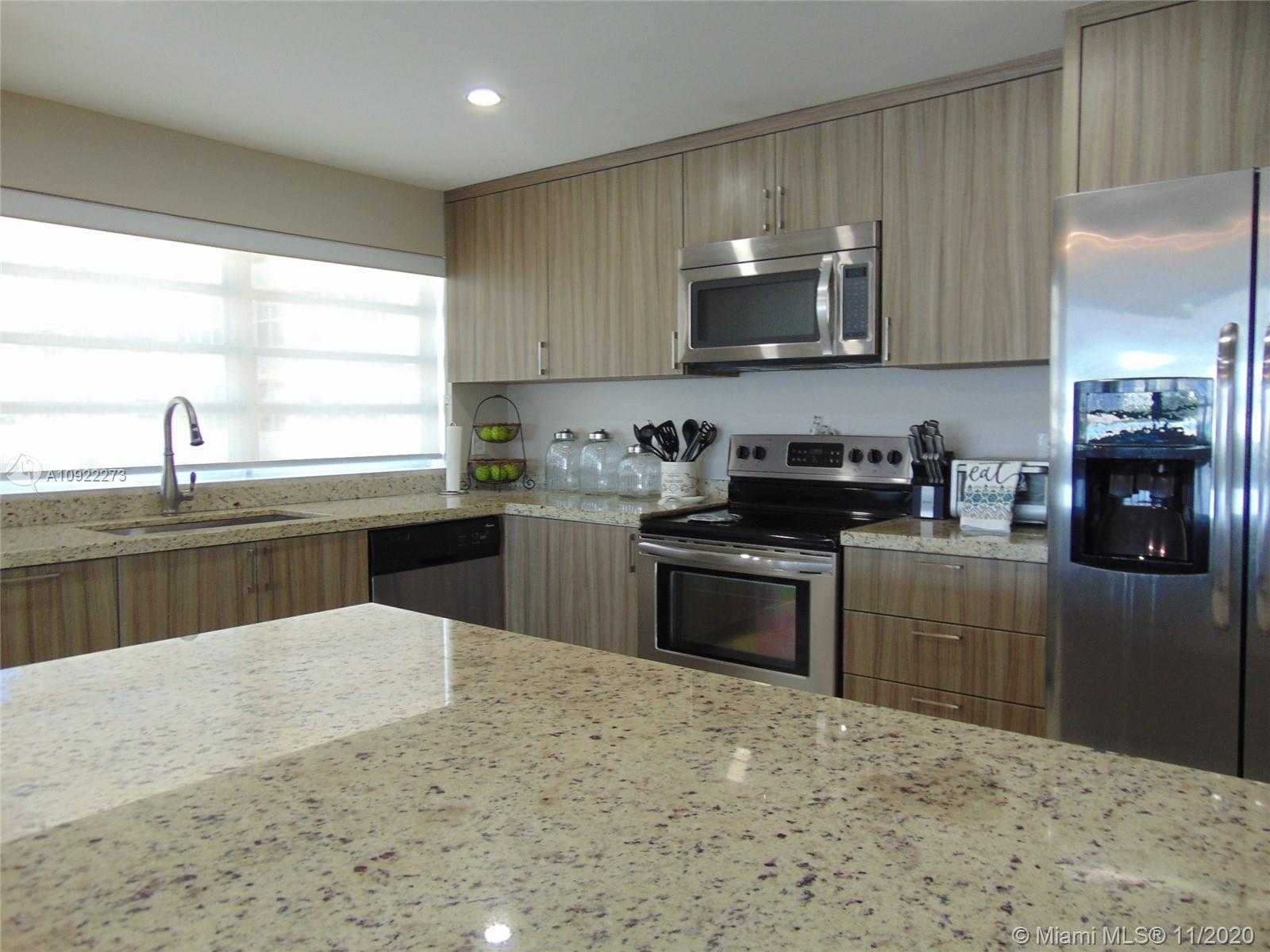 Small Image of 1817 SOUTH OCEAN DR #515, Hallandale Beach Number 3