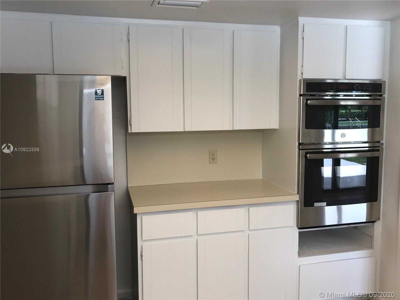 Small Image of 922 SOUTH WEST 33RD PL, Boynton Beach Number 8