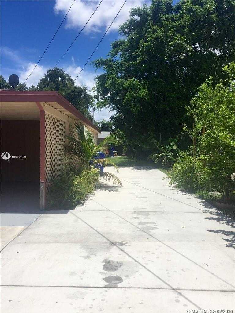 Small Image of 1612 NORTH 58TH AVE #Front, Hollywood Number 2