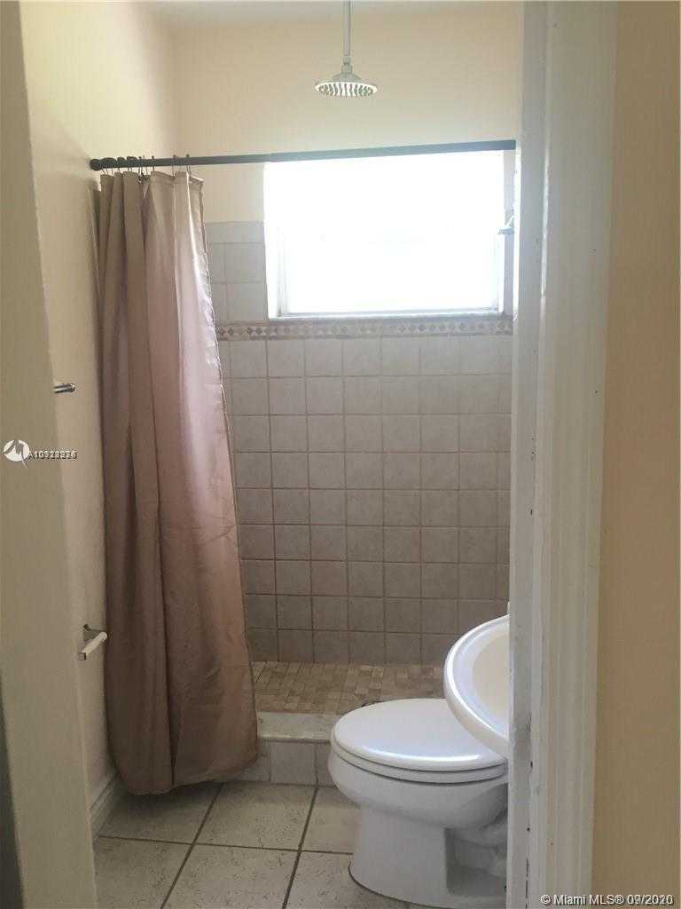 Small Image of 1612 NORTH 58TH AVE #Front, Hollywood Number 7