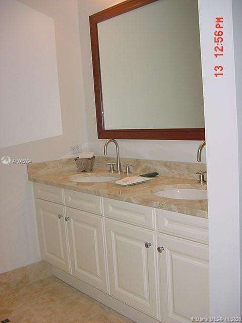 Small Image of 1425 BRICKELL AVE #47A, Miami Number 3