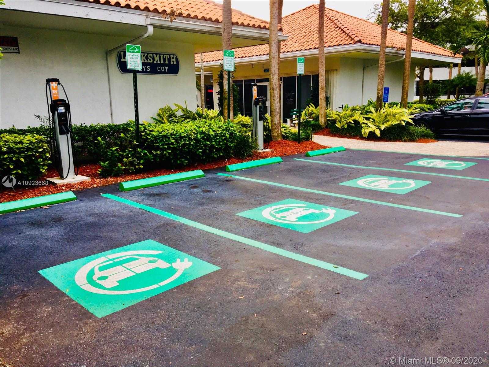 Small Image of 3530 MYSTIC POINTE DR #1208, Aventura Number 12