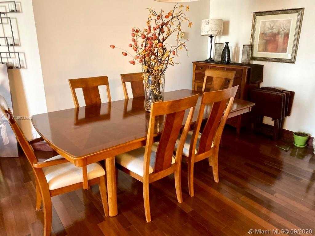 Small Image of 3530 MYSTIC POINTE DR #1208, Aventura Number 2