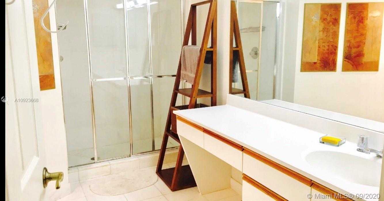 Small Image of 3530 MYSTIC POINTE DR #1208, Aventura Number 8