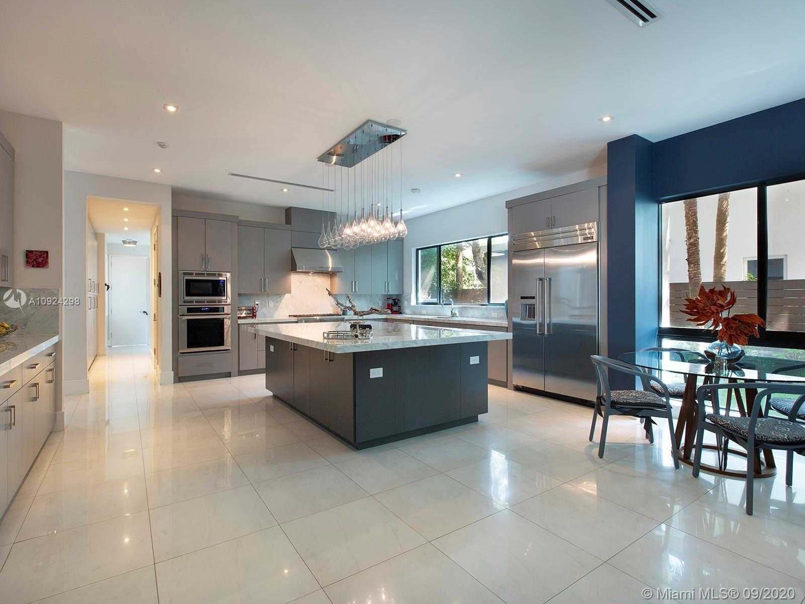 Small Image of 7500 SOUTH WEST 57TH CT, South Miami Number 10