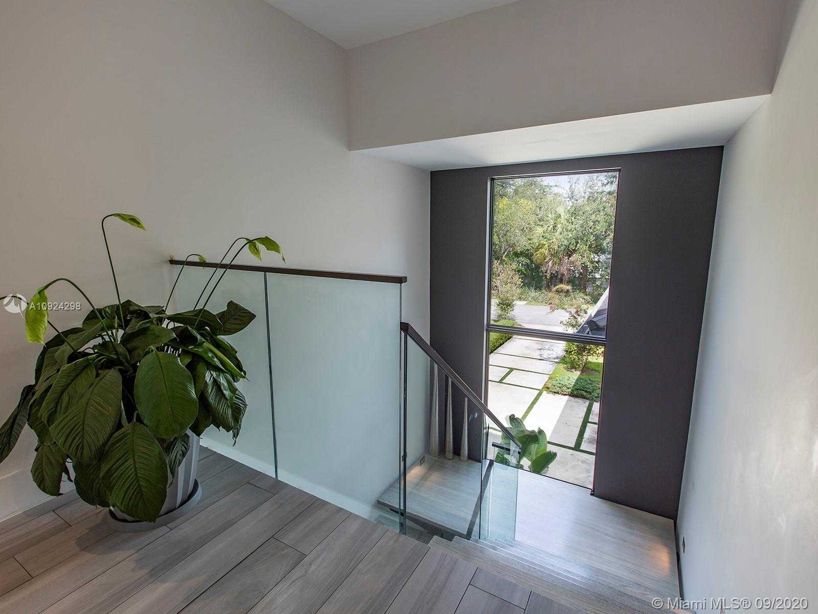 Small Image of 7500 SOUTH WEST 57TH CT, South Miami Number 20