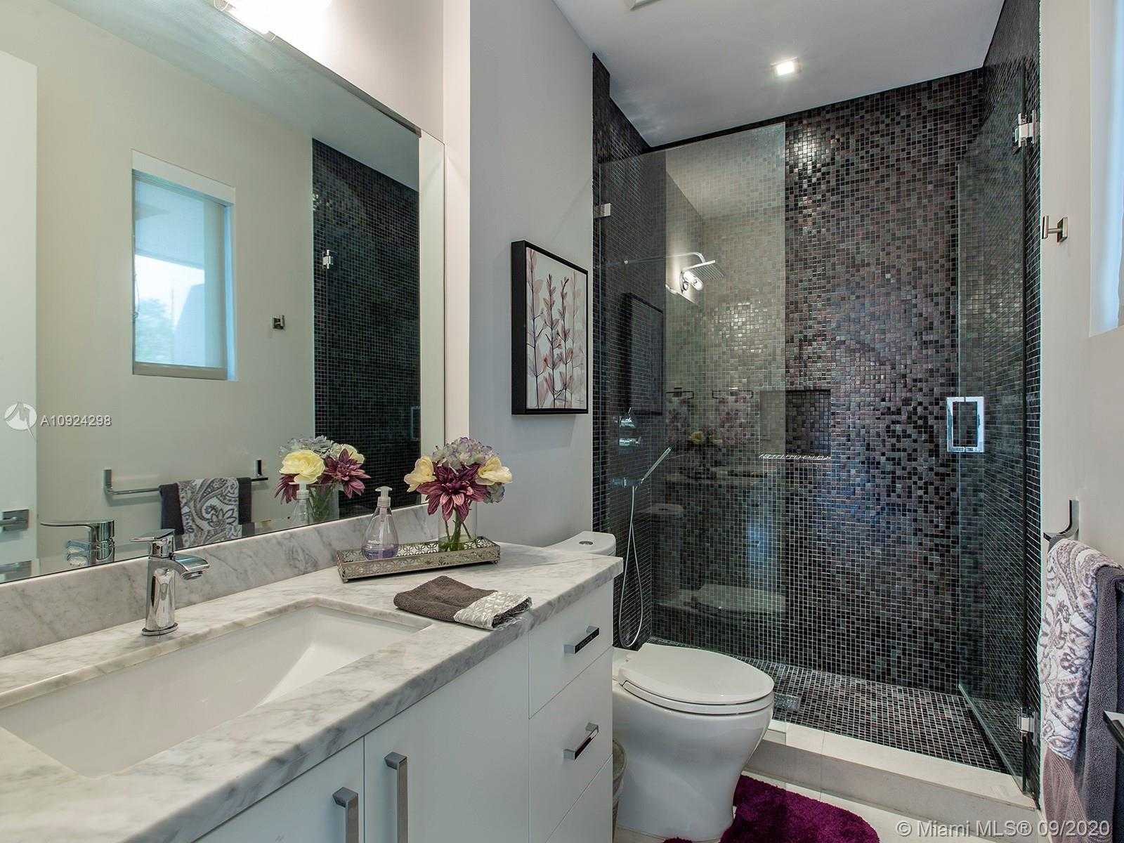 Small Image of 7500 SOUTH WEST 57TH CT, South Miami Number 26