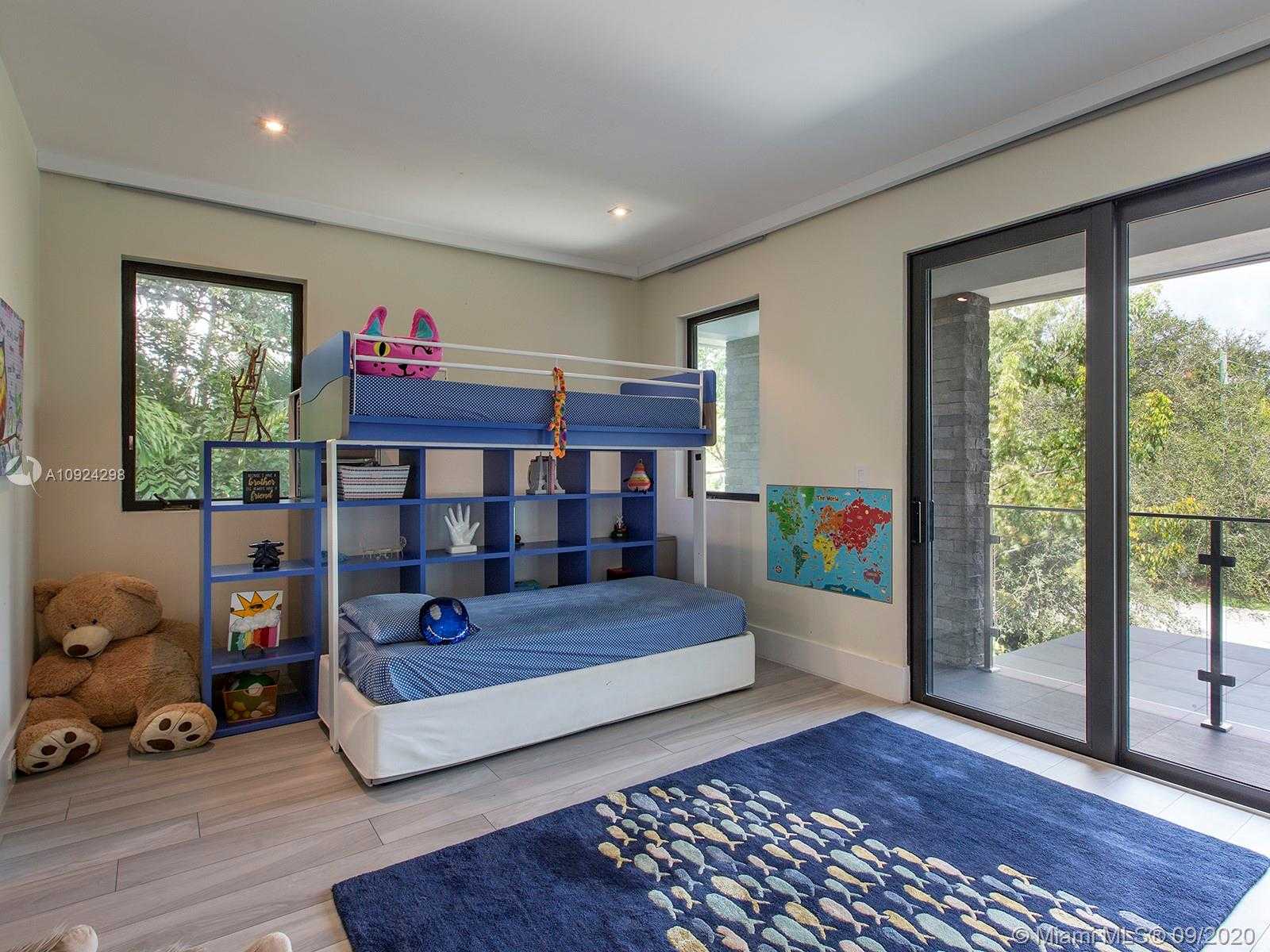 Small Image of 7500 SOUTH WEST 57TH CT, South Miami Number 28