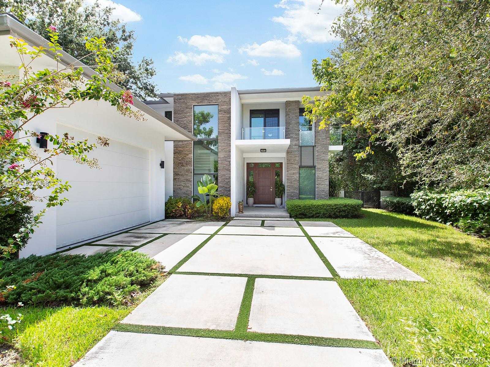 Small Image of 7500 SOUTH WEST 57TH CT, South Miami Number 3
