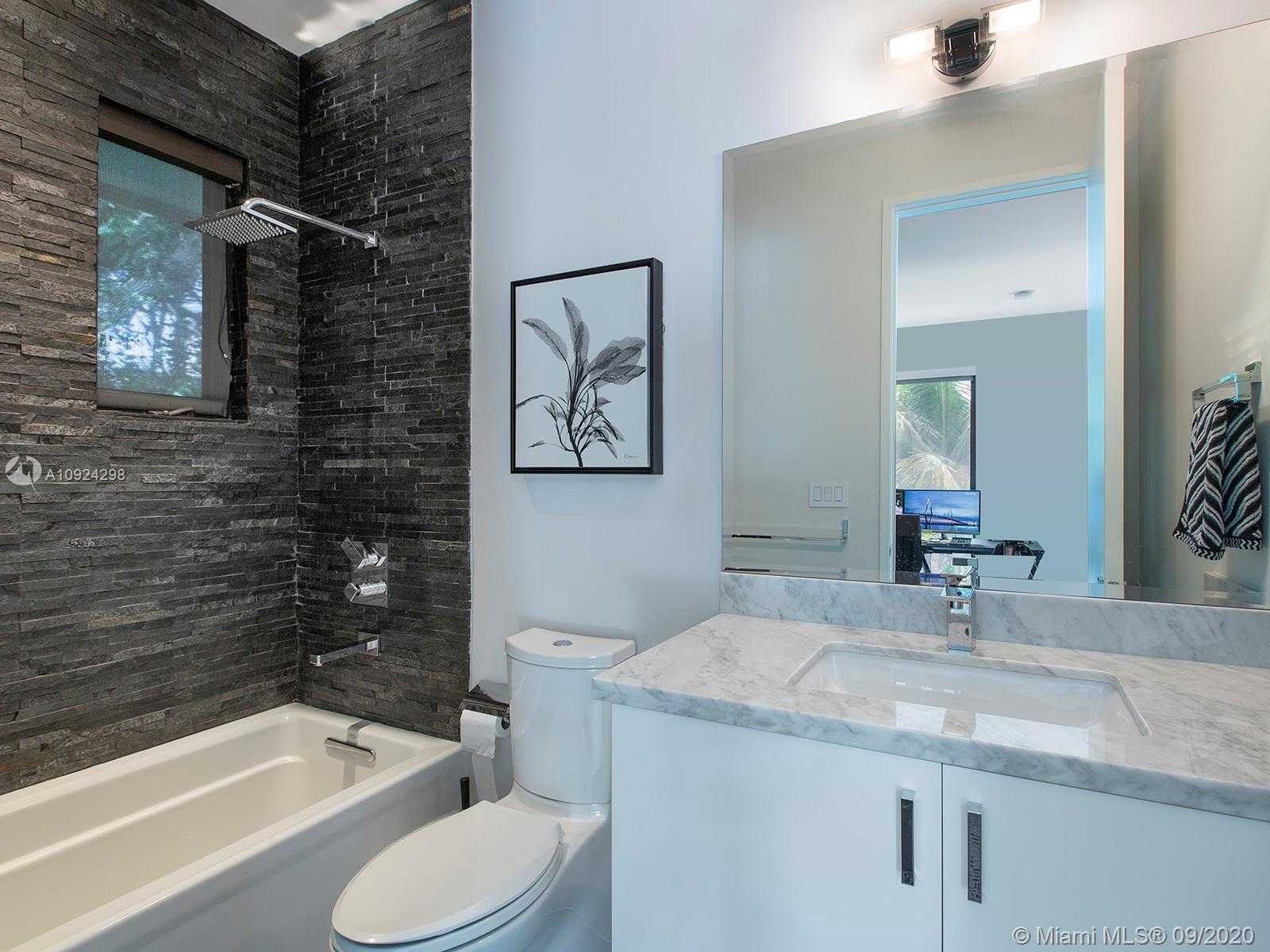 Small Image of 7500 SOUTH WEST 57TH CT, South Miami Number 31