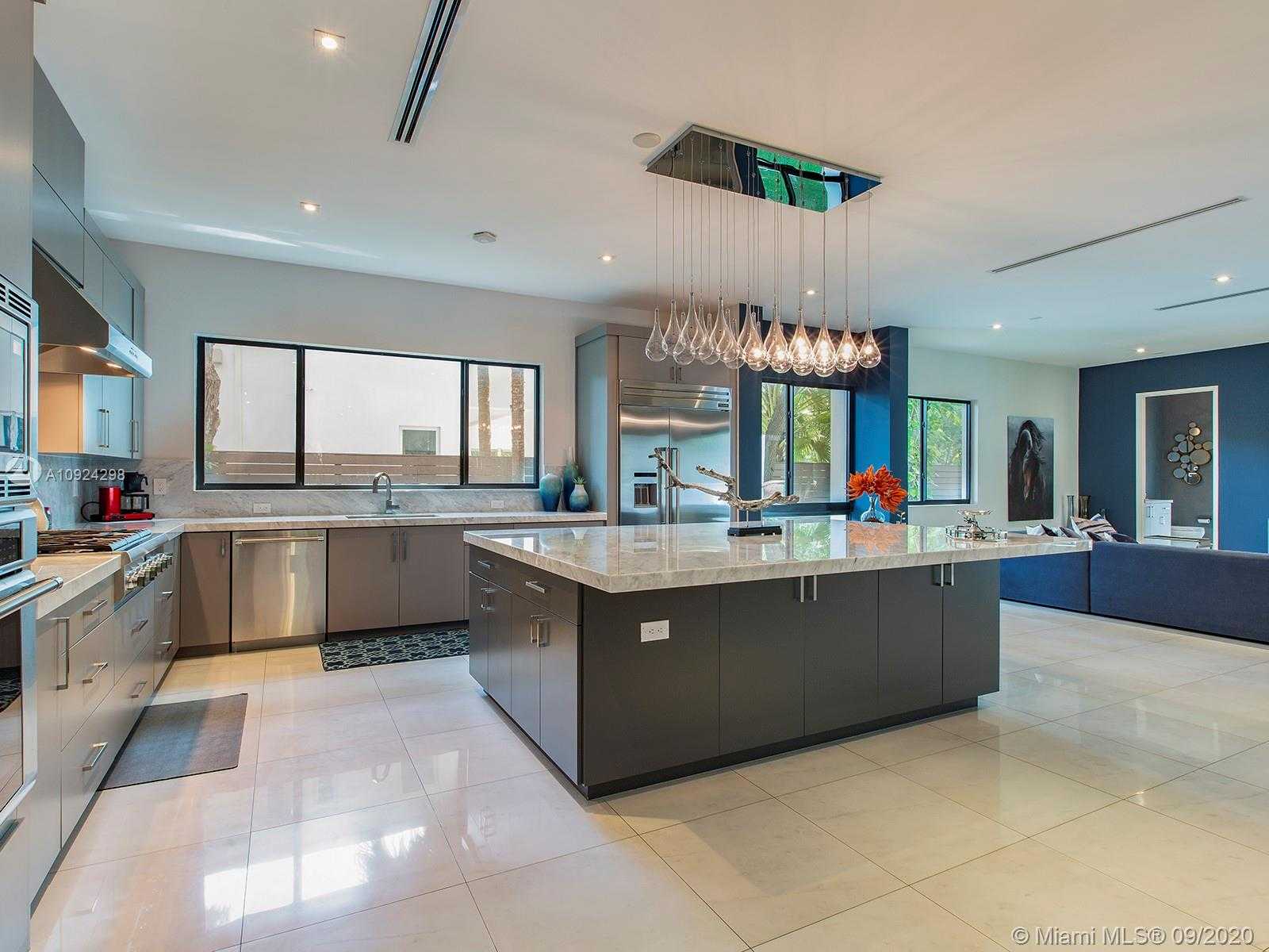 Small Image of 7500 SOUTH WEST 57TH CT, South Miami Number 9
