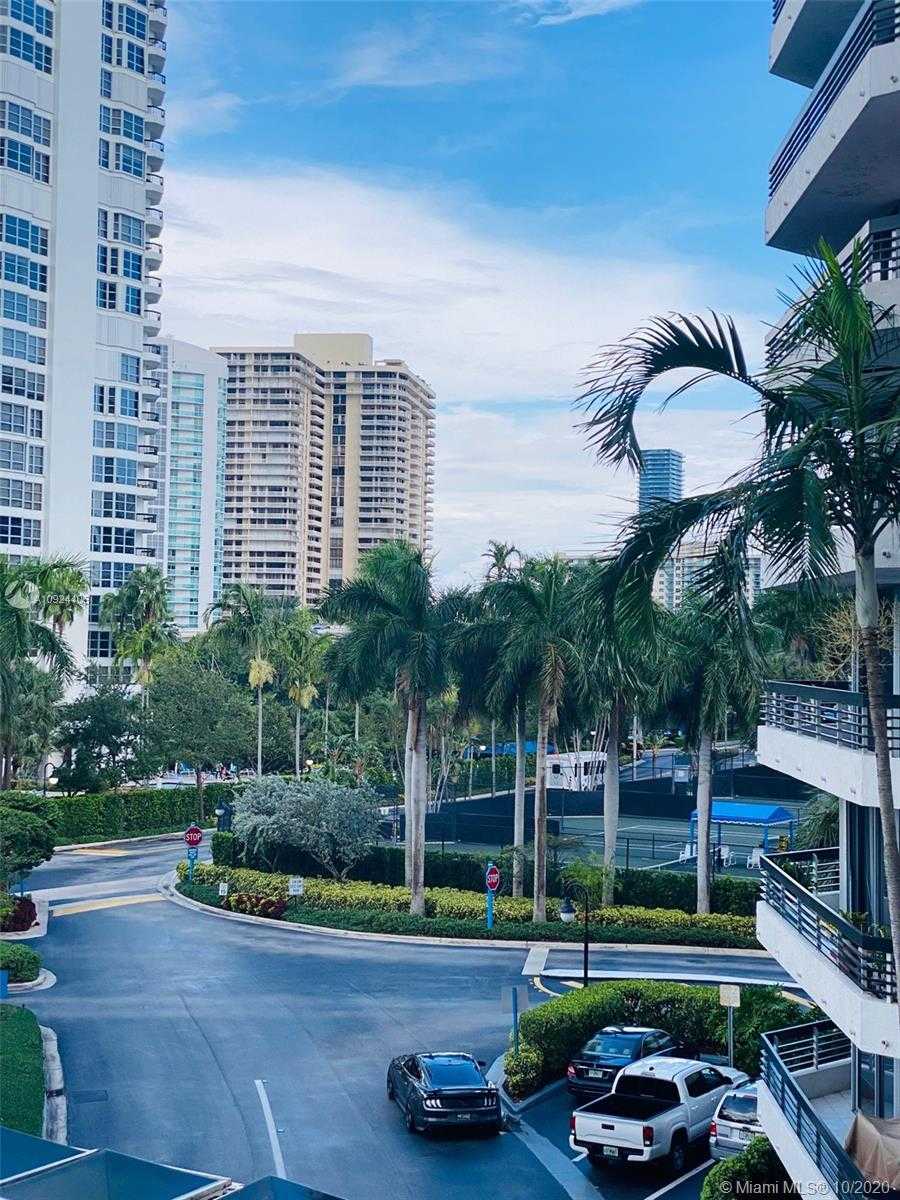 Small Image of 3530 MYSTIC POINTE DR #407, Aventura Number 14