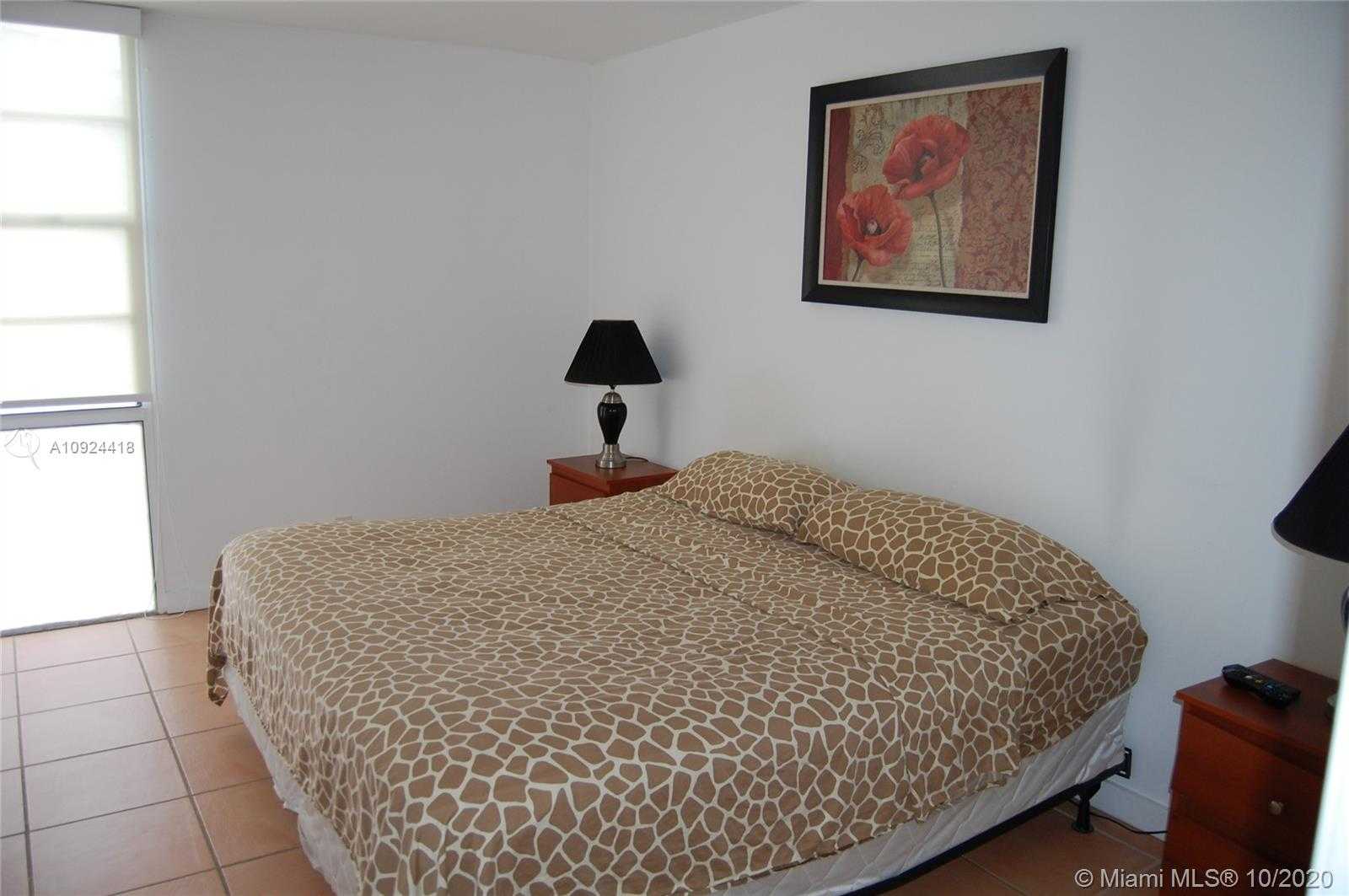 Small Image of 3401 NORTH COUNTRY CLUB DR #706, Aventura Number 6