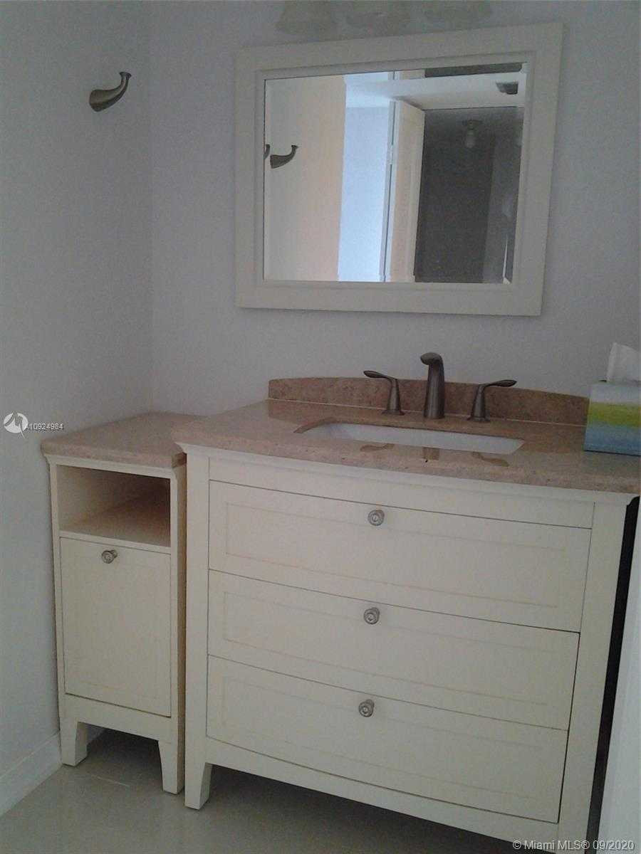 Small Image of 3475 NORTH COUNTRY CLUB DR #609, Aventura Number 10