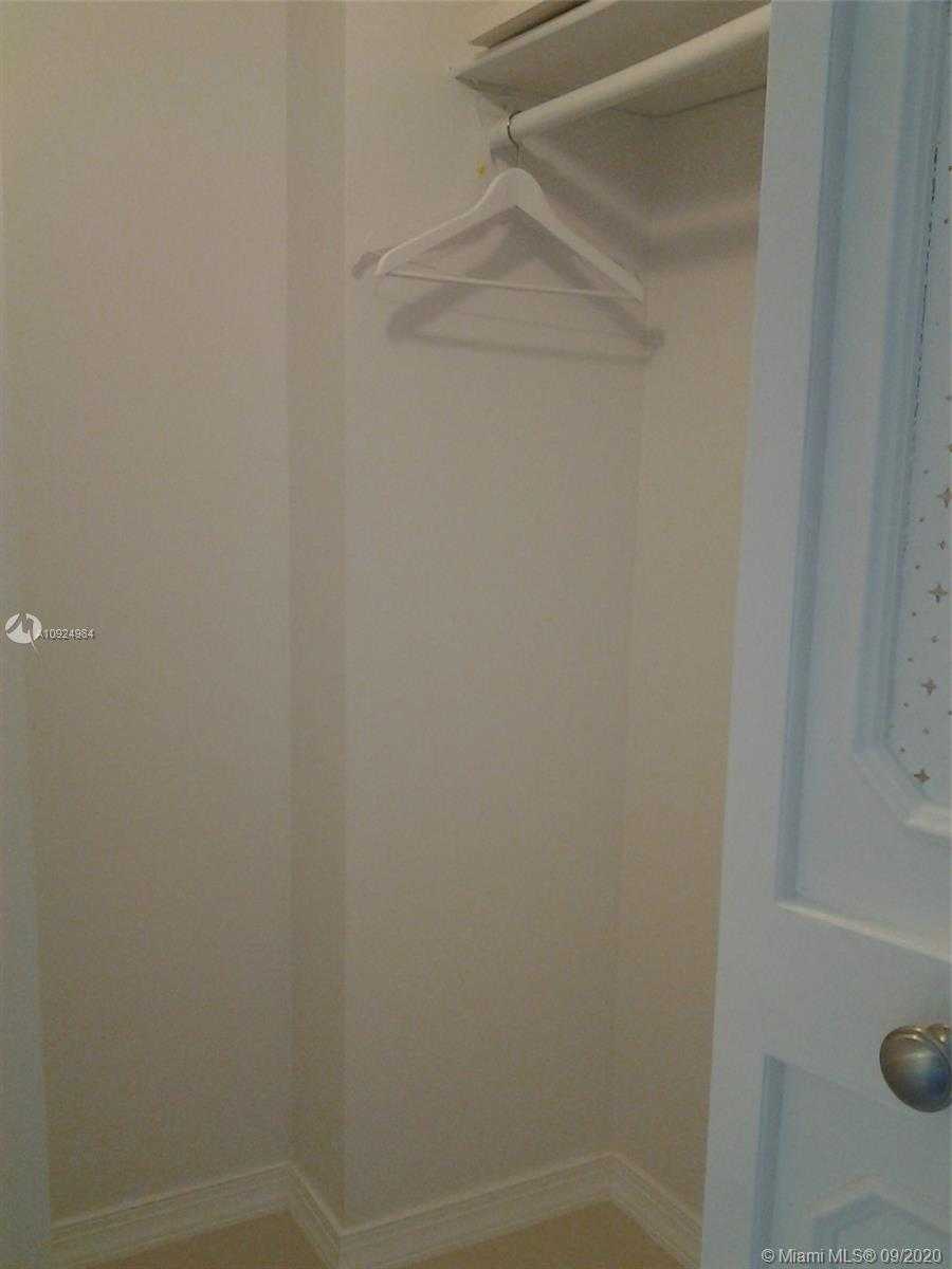 Small Image of 3475 NORTH COUNTRY CLUB DR #609, Aventura Number 11