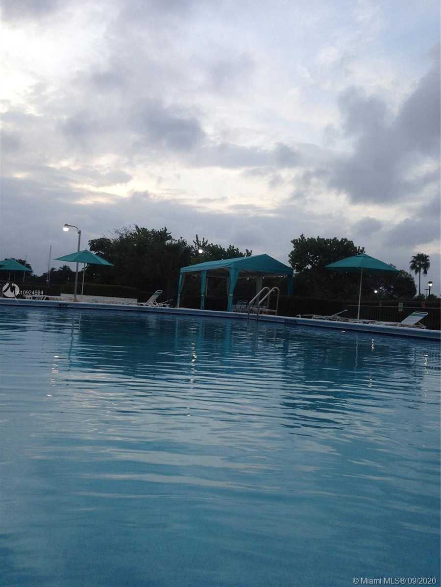 Small Image of 3475 NORTH COUNTRY CLUB DR #609, Aventura Number 15