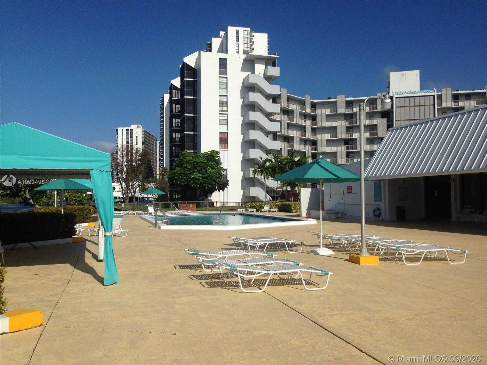 Small Image of 3475 NORTH COUNTRY CLUB DR #609, Aventura Number 16