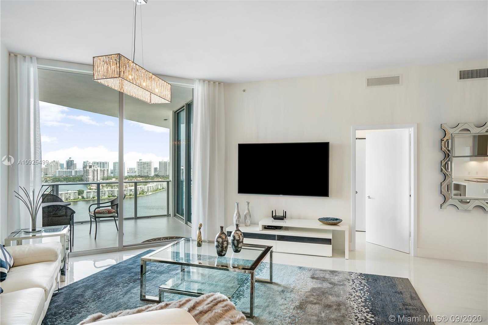 Small Image of 17111 BISCAYNE BLVD #LPH7, North Miami Beach Number 11