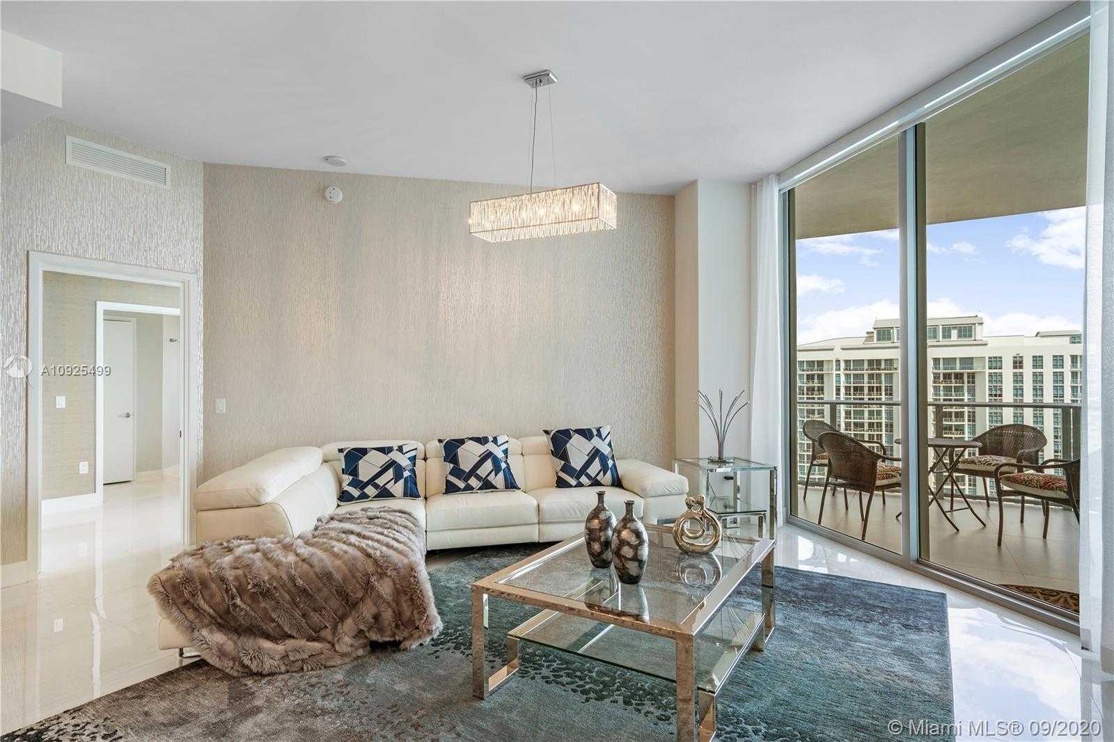 Small Image of 17111 BISCAYNE BLVD #LPH7, North Miami Beach Number 13