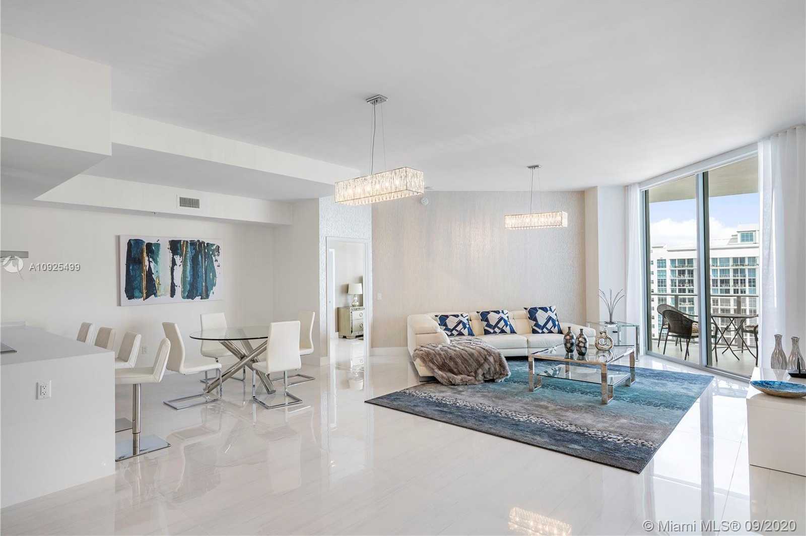 Small Image of 17111 BISCAYNE BLVD #LPH7, North Miami Beach Number 2