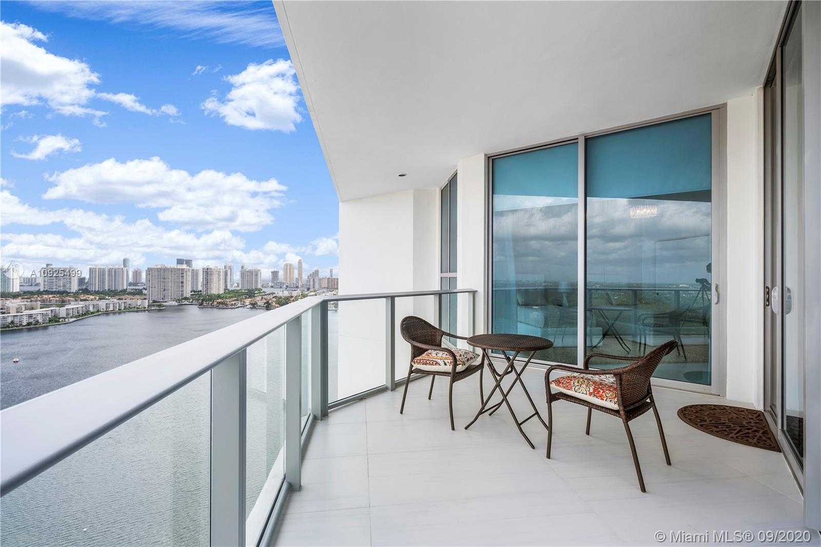 Small Image of 17111 BISCAYNE BLVD #LPH7, North Miami Beach Number 3