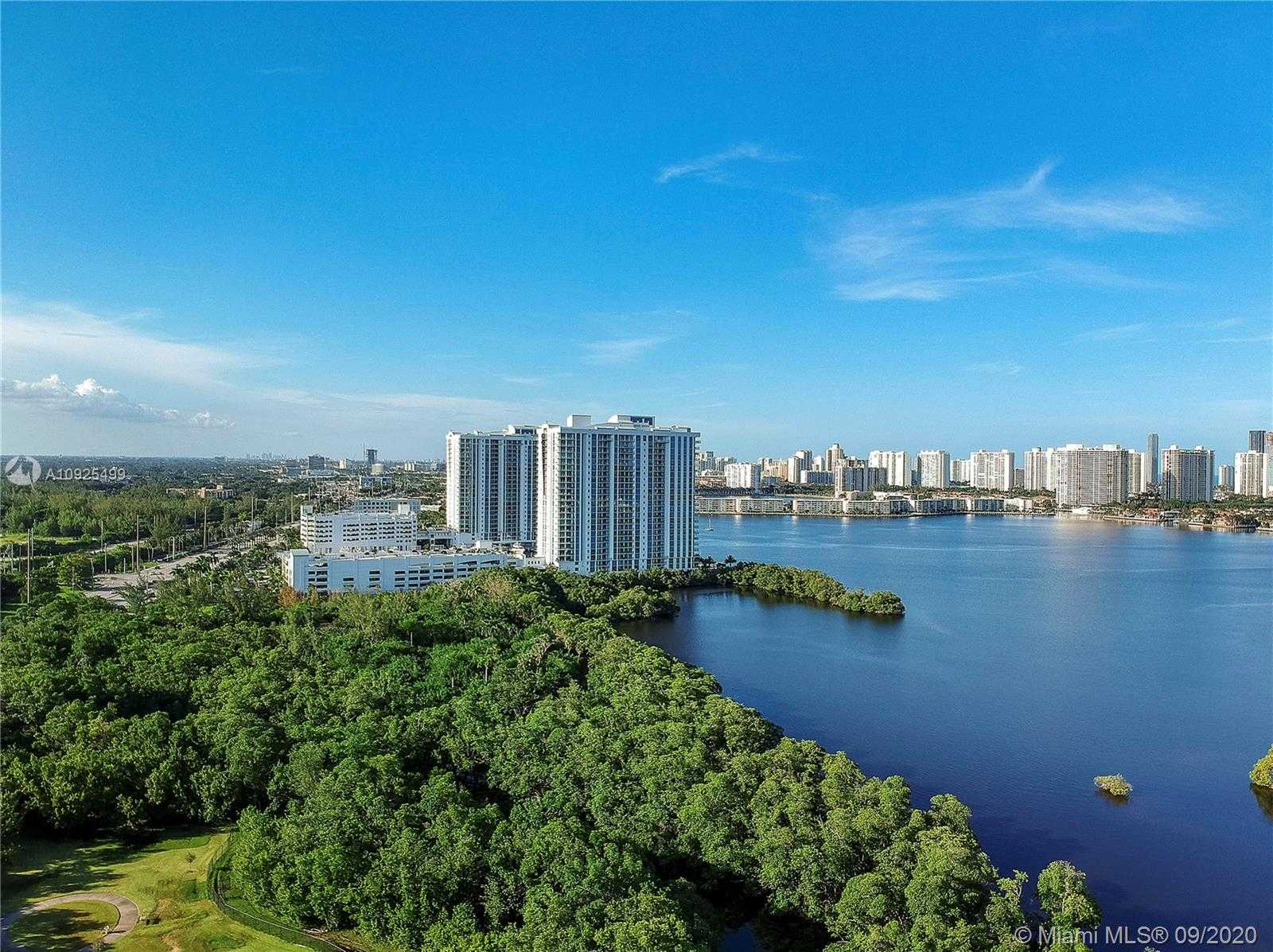 Small Image of 17111 BISCAYNE BLVD #LPH7, North Miami Beach Number 36