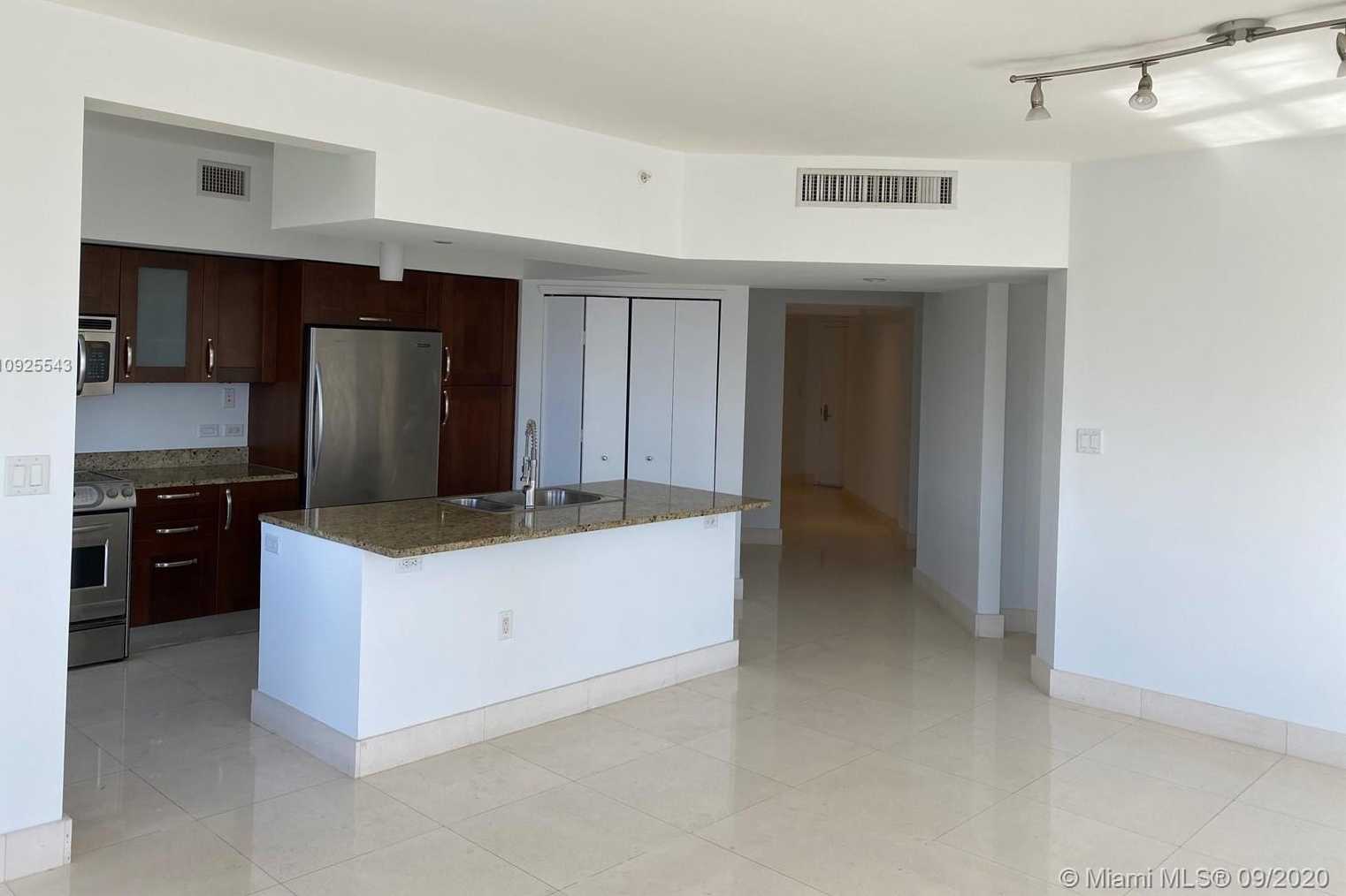 Small Image of 19900 EAST COUNTRY CLUB DR #711, Aventura Number 2