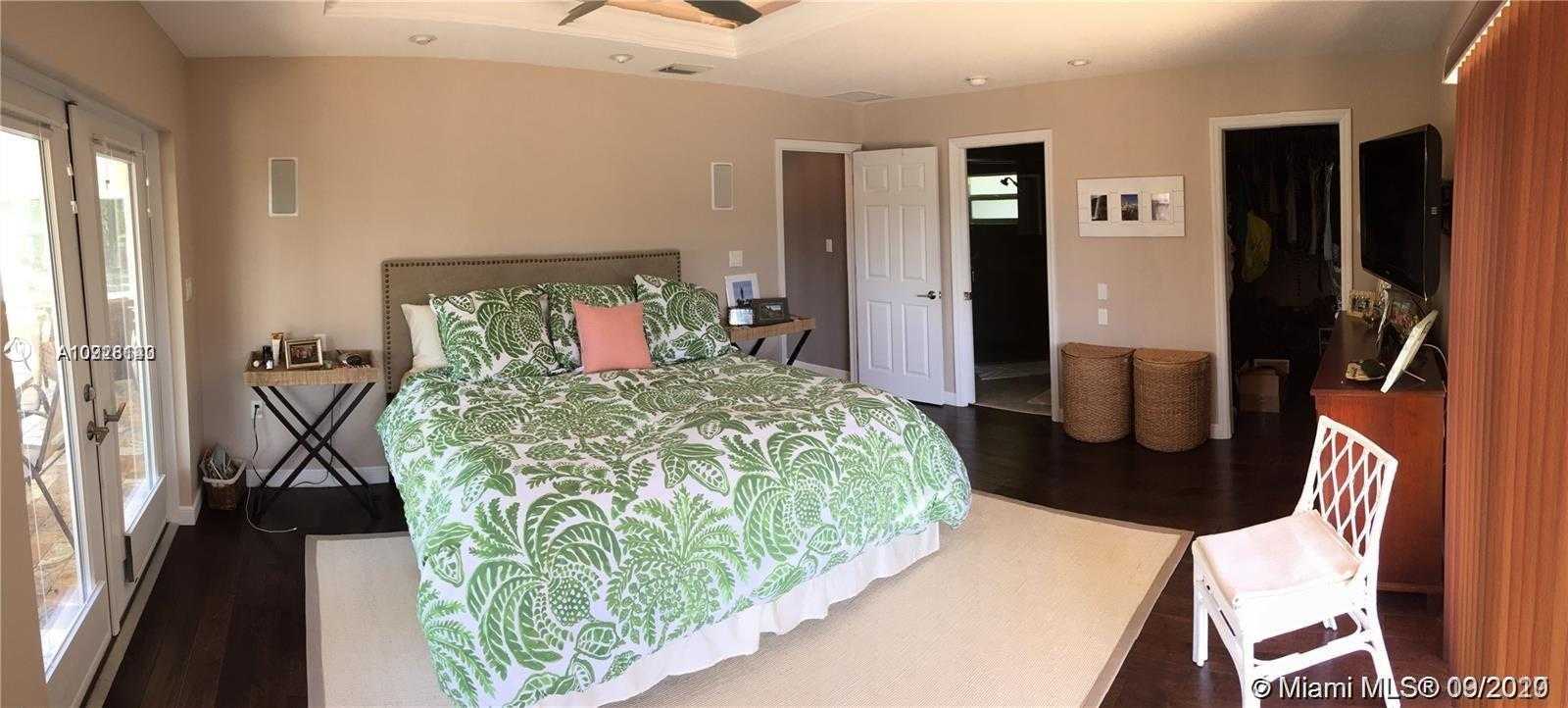 Small Image of 2421 NORTH EAST 49TH ST, Lighthouse Point Number 16