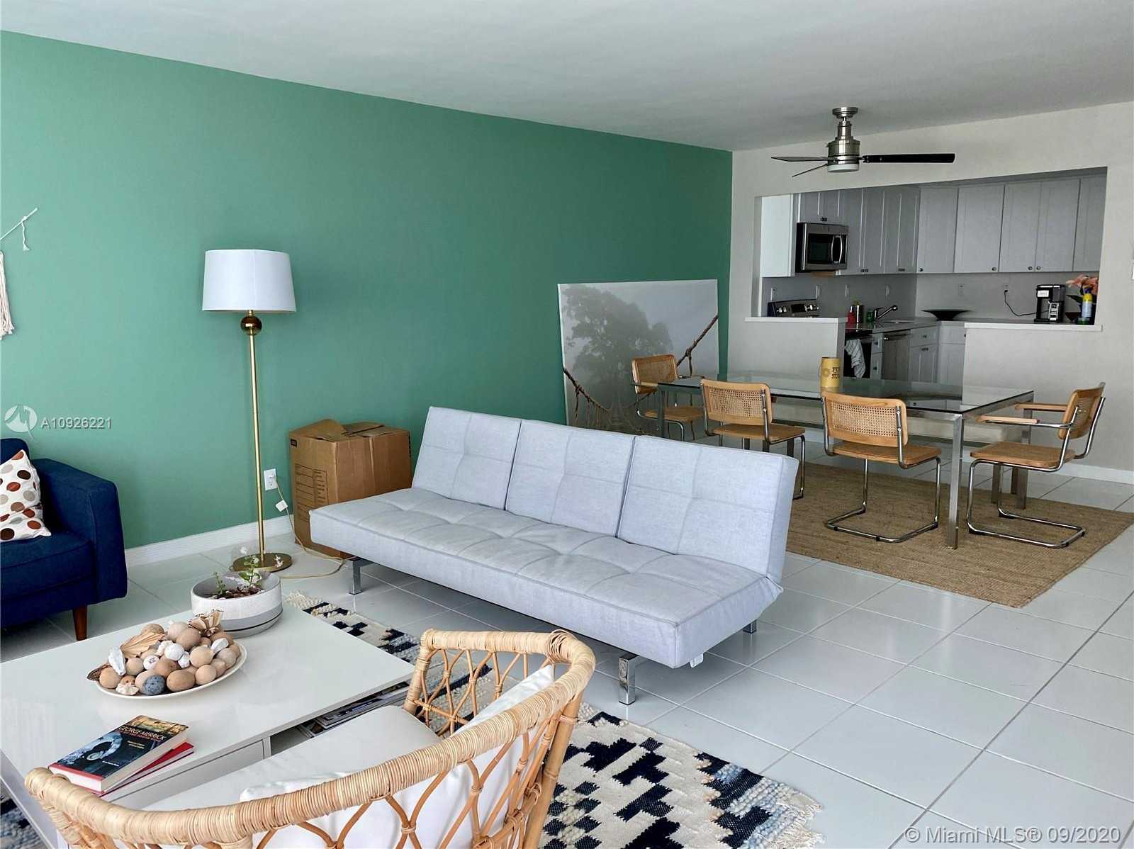 Small Image of 5401 COLLINS AVE #1108, Miami Beach Number 5