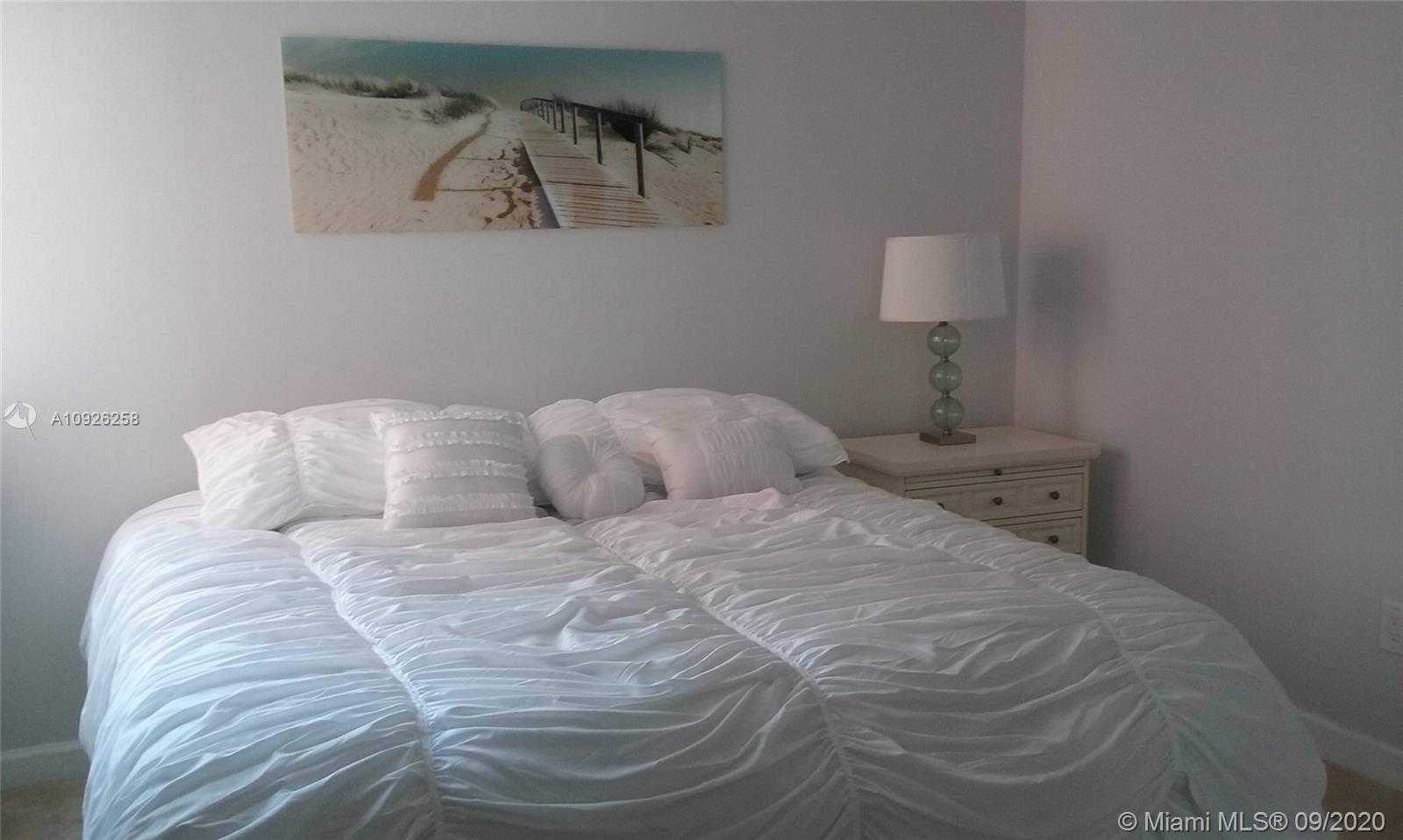 Small Image of 2650 LAKE SHORE DR #803, Riviera Beach Number 20
