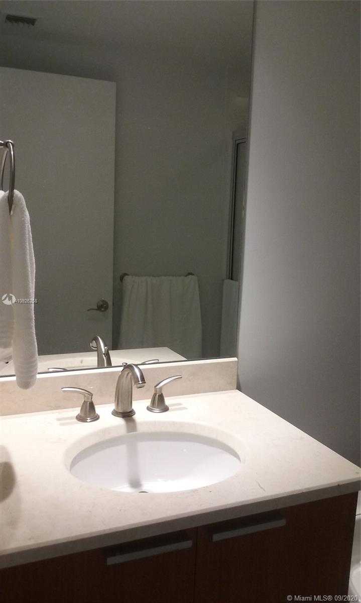 Small Image of 2650 LAKE SHORE DR #803, Riviera Beach Number 22
