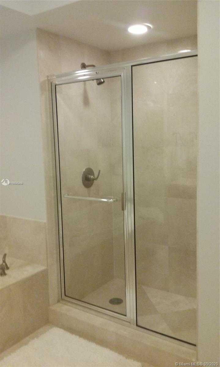 Small Image of 2650 LAKE SHORE DR #803, Riviera Beach Number 36