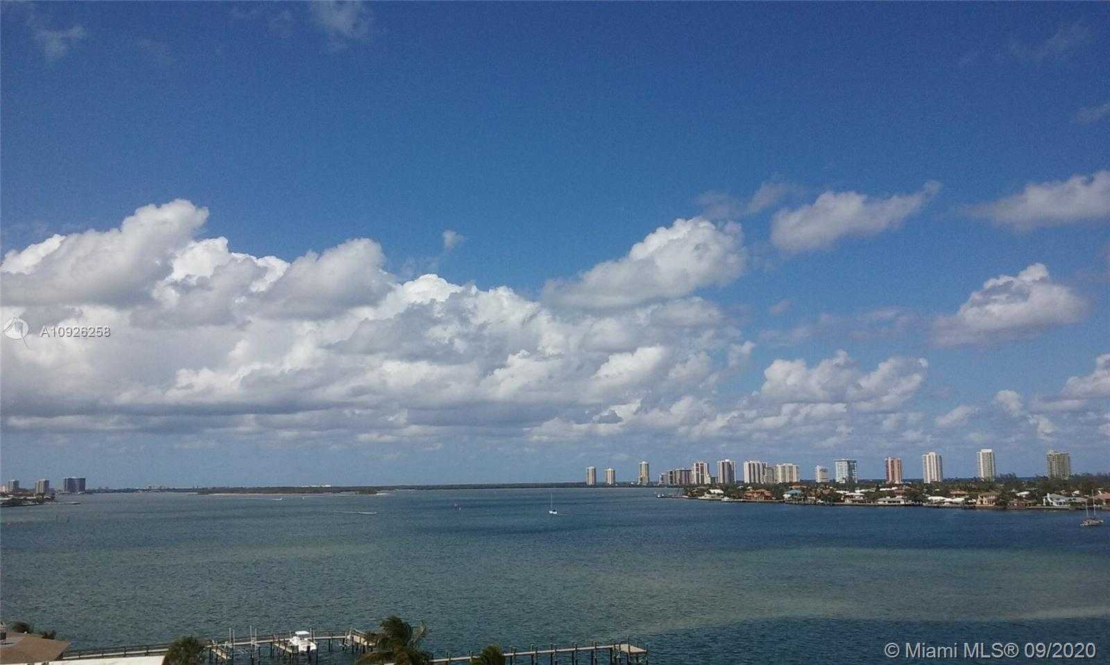 Small Image of 2650 LAKE SHORE DR #803, Riviera Beach Number 4