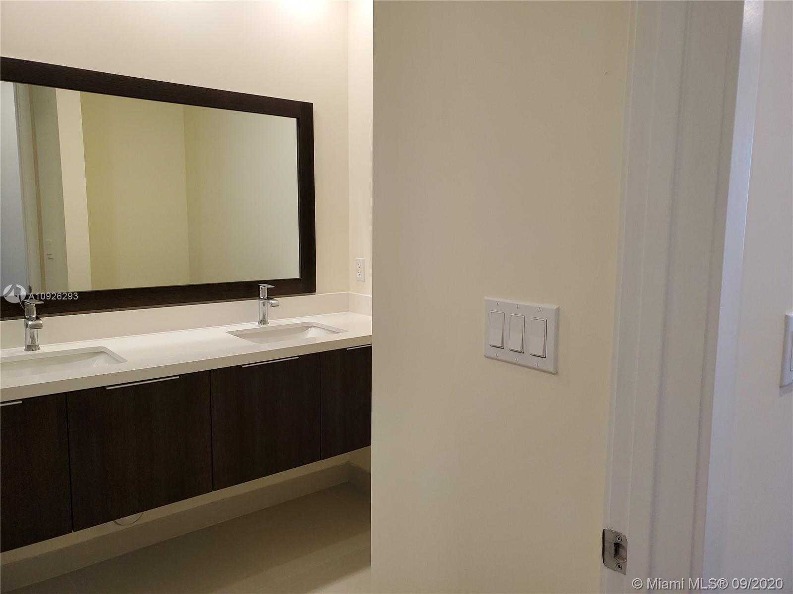Small Image of 6416 NORTH WEST 102ND CT #106, Doral Number 13