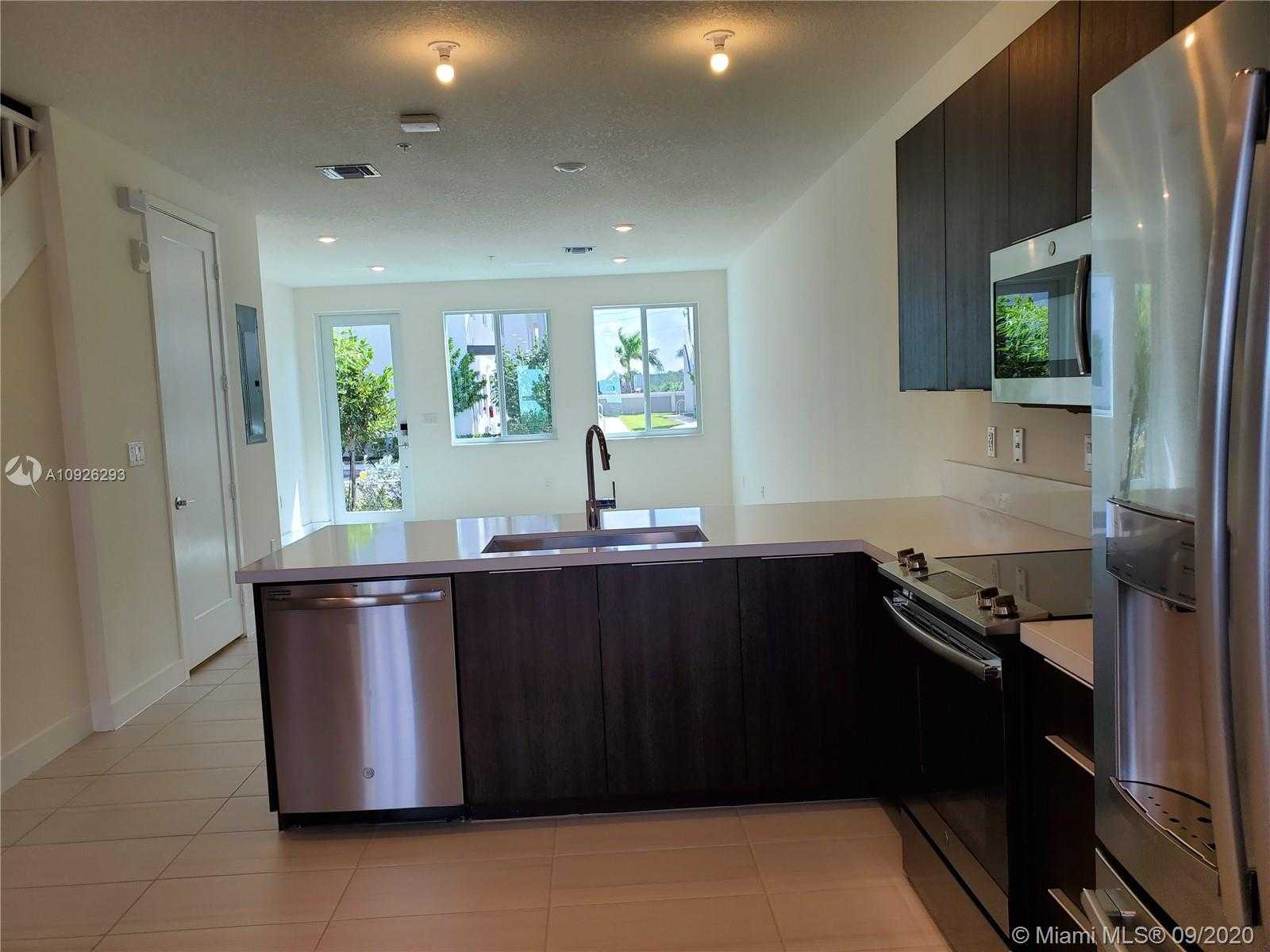 Small Image of 6416 NORTH WEST 102ND CT #106, Doral Number 5