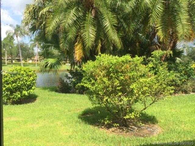 Small Image of 13807 WHISPERING LAKES LN, Palm Beach Gardens Number 10