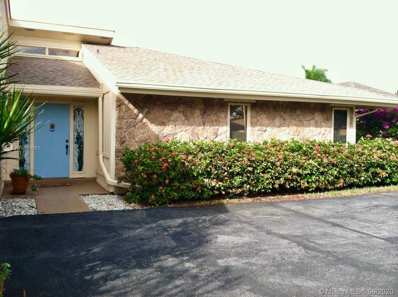 Small Image of 13807 WHISPERING LAKES LN, Palm Beach Gardens Number 13