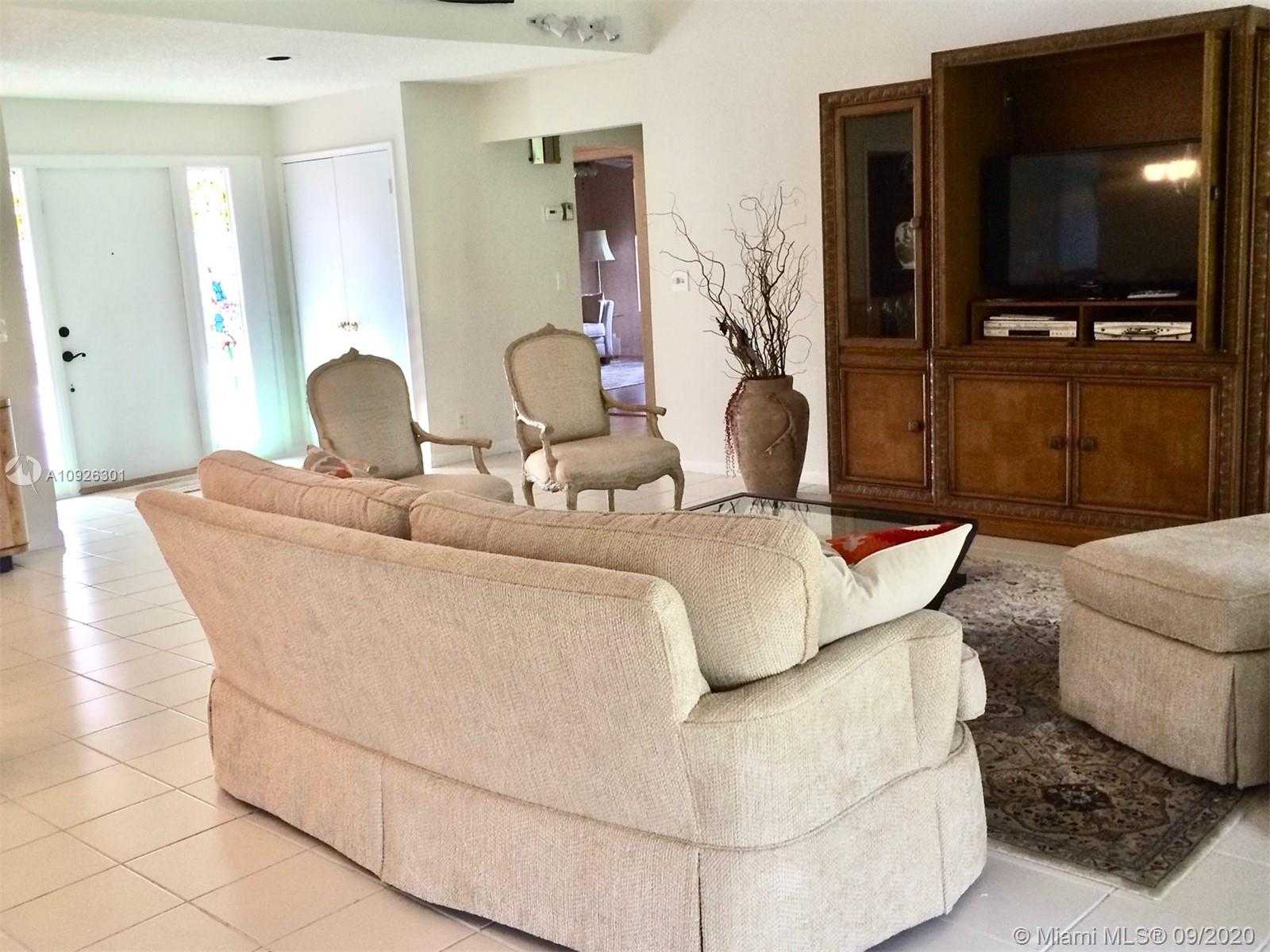 Small Image of 13807 WHISPERING LAKES LN, Palm Beach Gardens Number 2