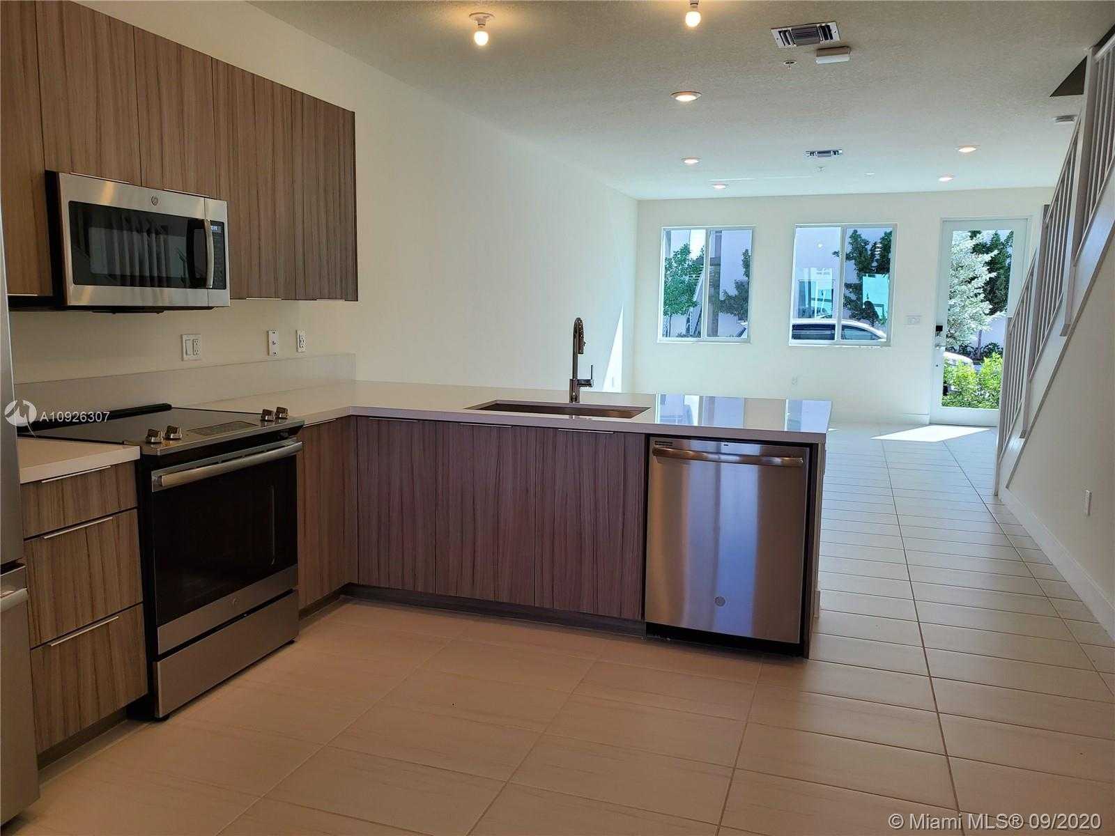 Small Image of 6416 NORTH WEST 102ND CT #103, Doral Number 11