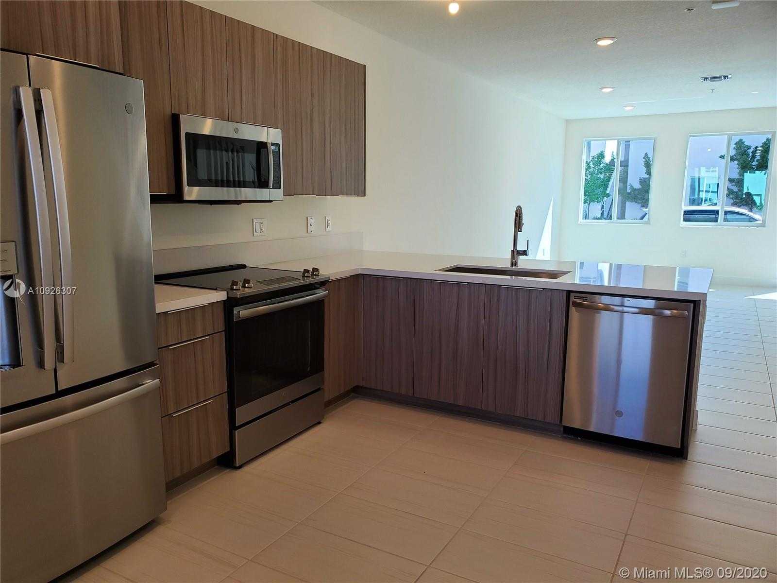 Small Image of 6416 NORTH WEST 102ND CT #103, Doral Number 12