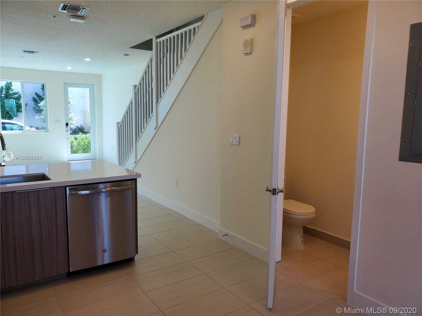 Small Image of 6416 NORTH WEST 102ND CT #103, Doral Number 13