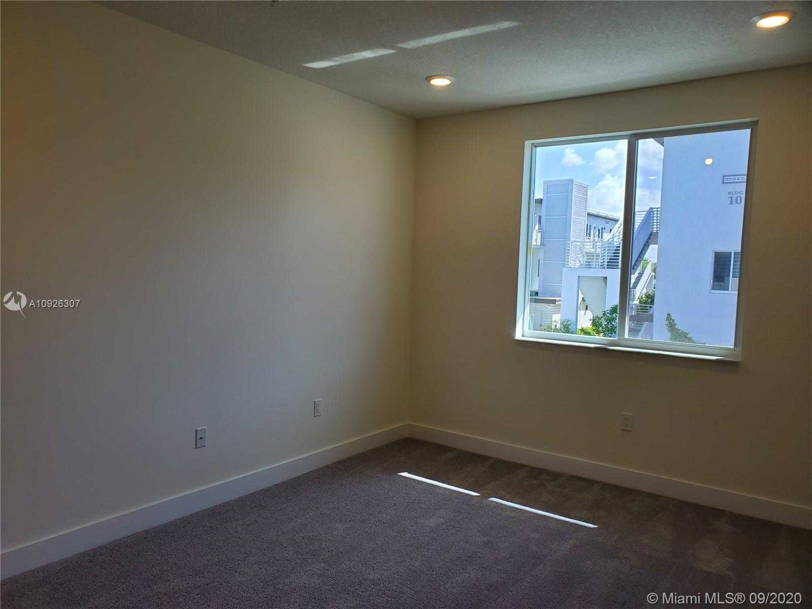 Small Image of 6416 NORTH WEST 102ND CT #103, Doral Number 24