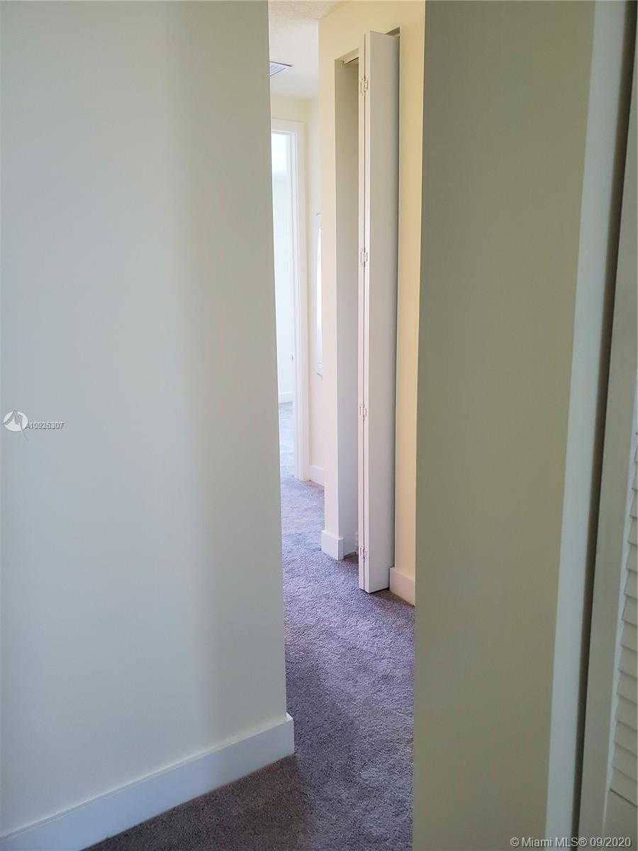 Small Image of 6416 NORTH WEST 102ND CT #103, Doral Number 29