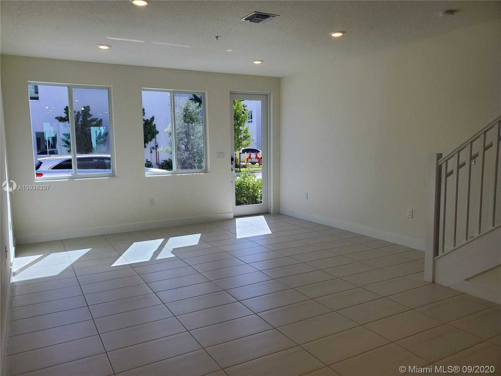 Small Image of 6416 NORTH WEST 102ND CT #103, Doral Number 8