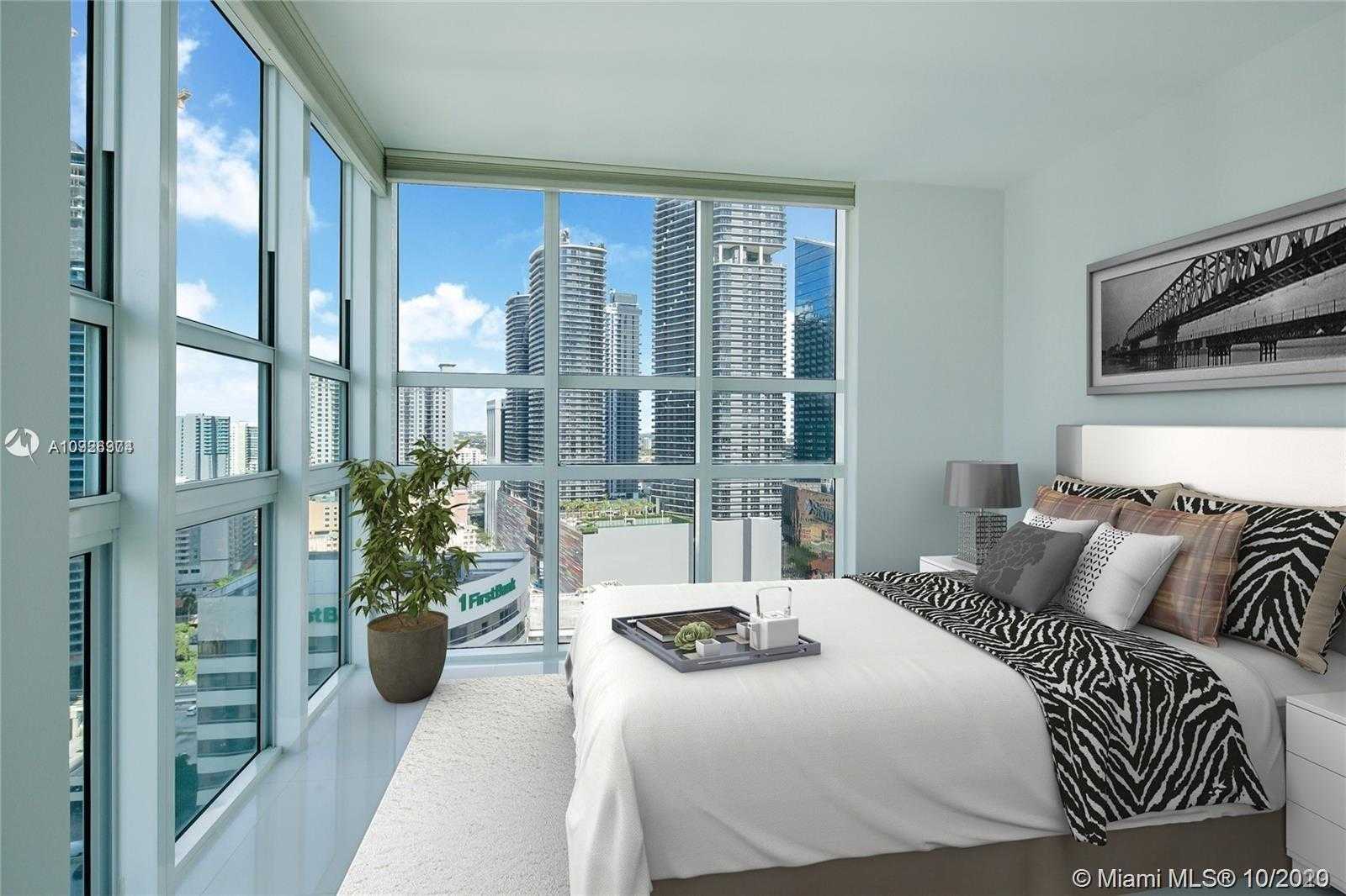 Small Image of 950 BRICKELL BAY DR #2501, Miami Number 2