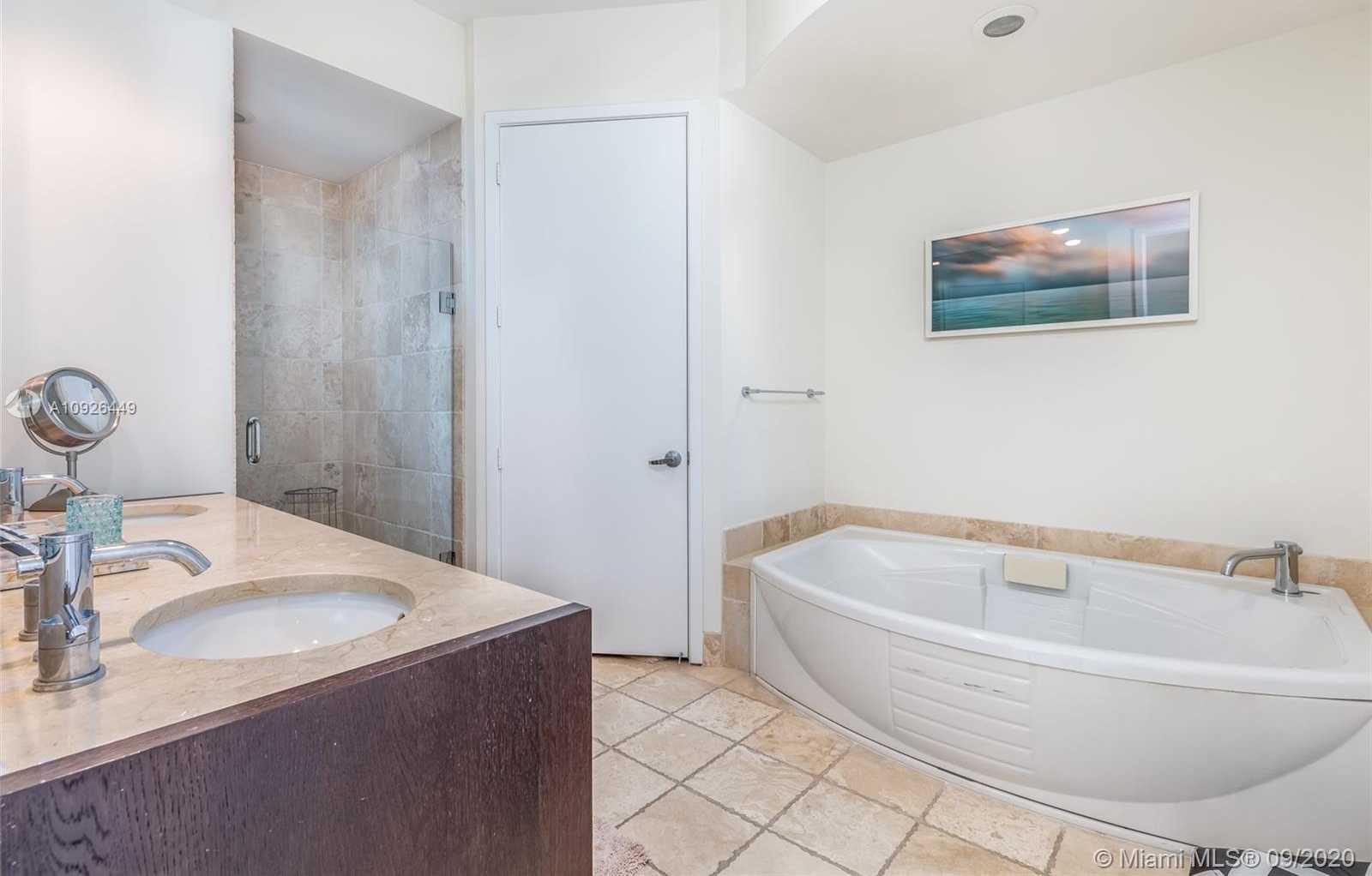 Small Image of 18201 COLLINS AVE #4201, Sunny Isles Beach Number 8